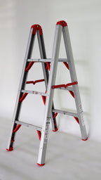 Escalera Telescópica FLD-120 — 3 Escalones Compacta