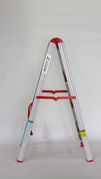 Escalera Telescópica FLD-120 — 3 Escalones Compacta